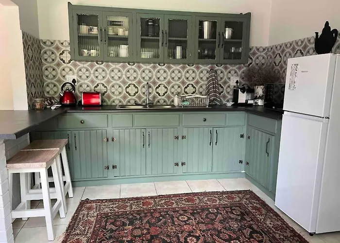 Stirling Cottage